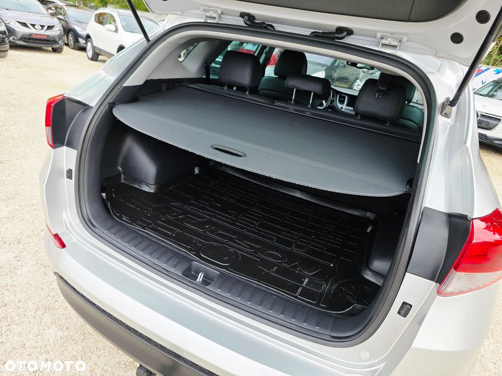 Hyundai Tucson blue 1.6 CRDi 2WD Pure - 13