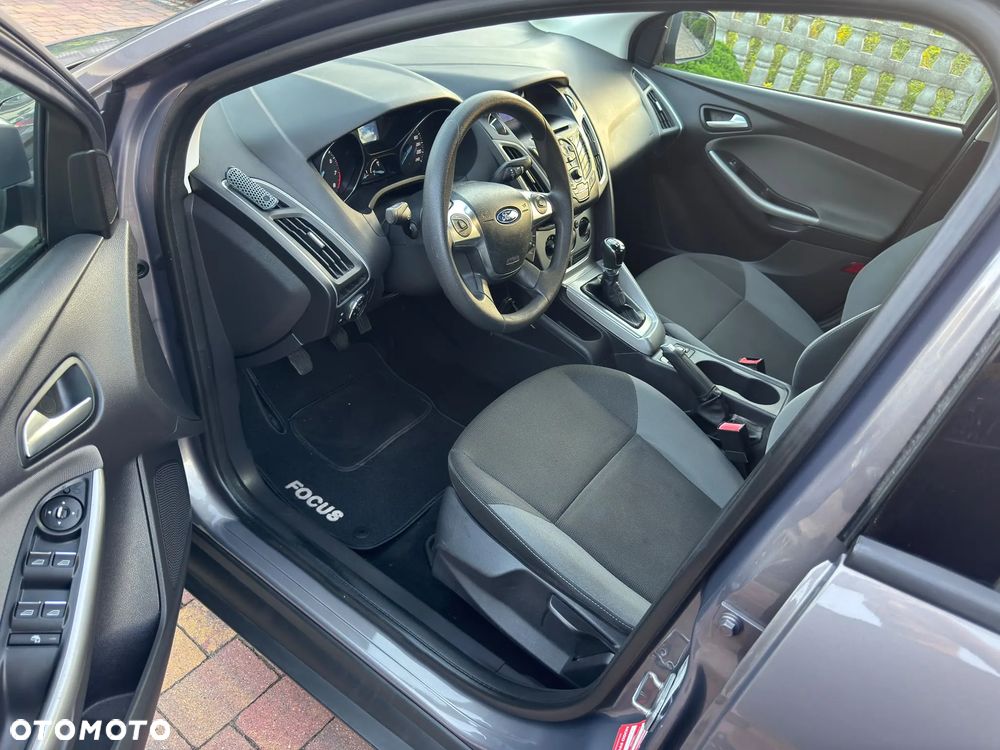 Ford Focus 1.6 TI-VCT Champions Edition - 6