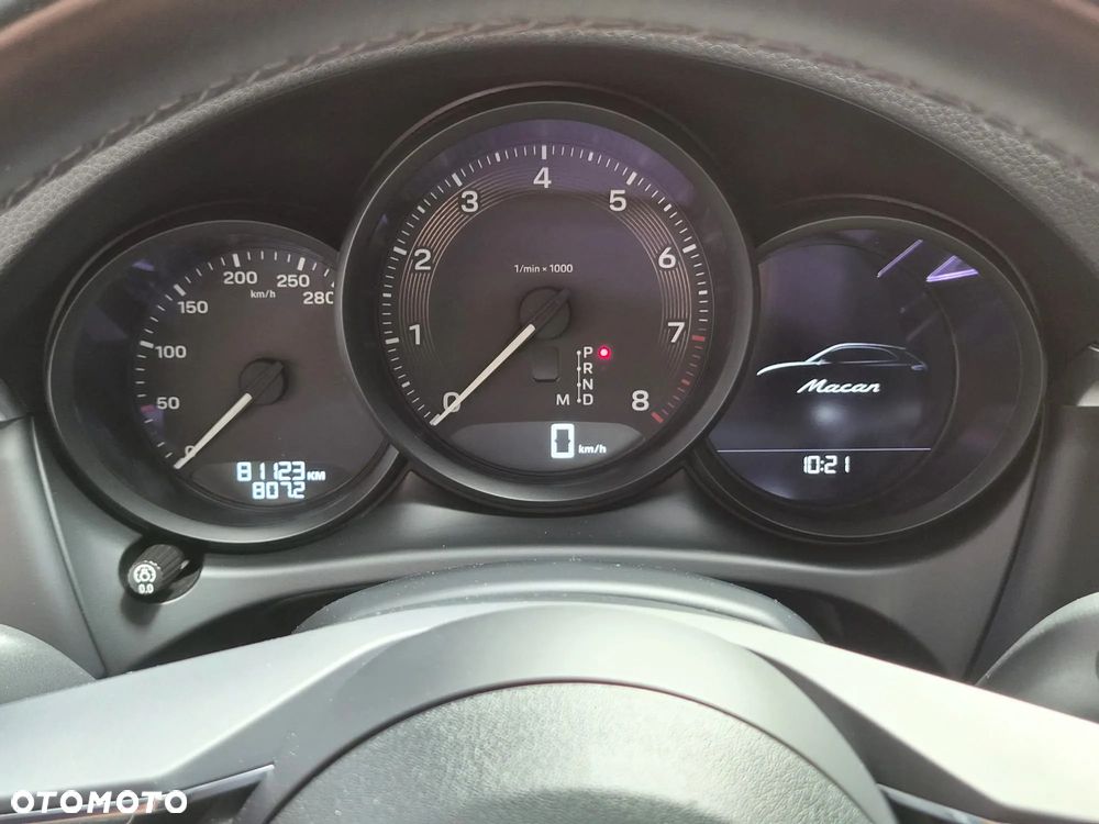 Porsche Macan Standard - 19