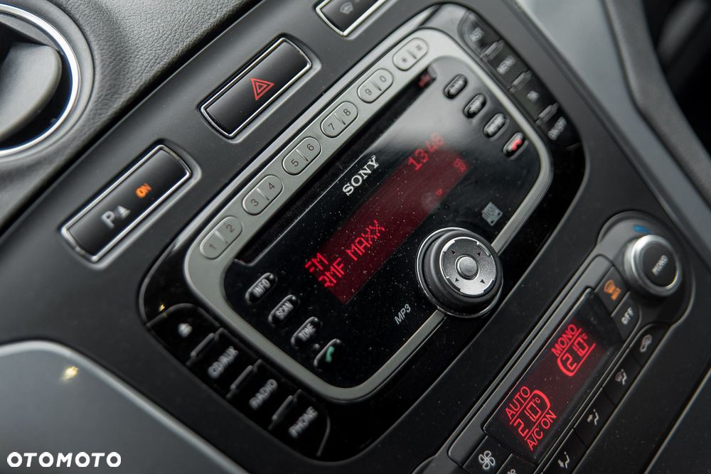 Ford Mondeo - 29