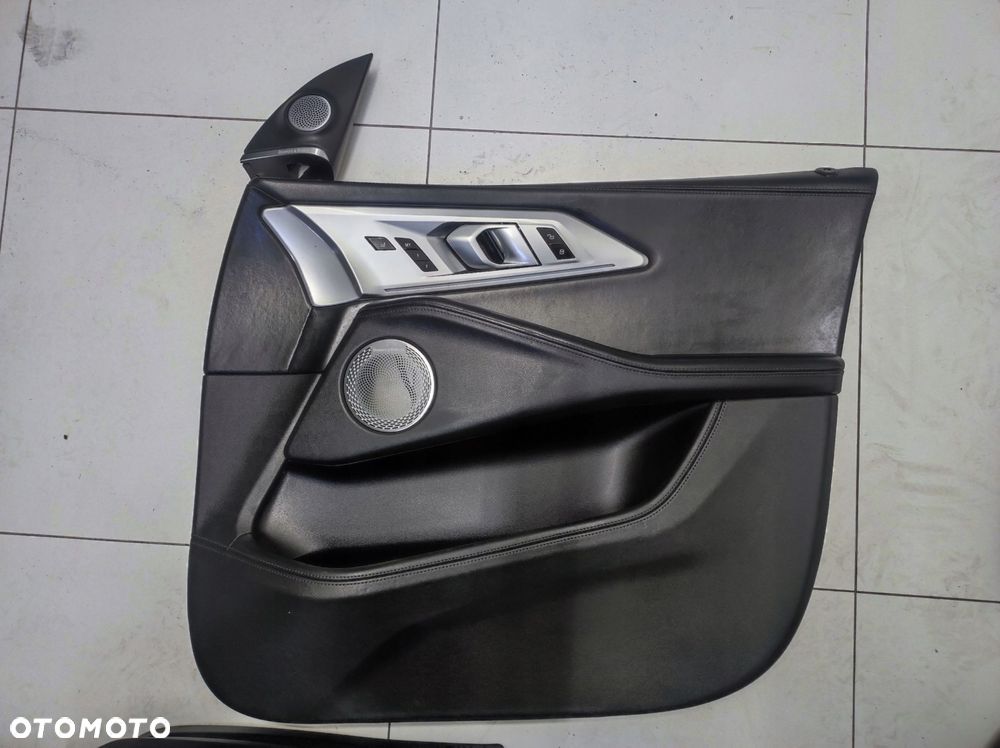 wnętrze fotele kanapa boczki tapicerka moduły foteli eu bmw xm g09 - 9