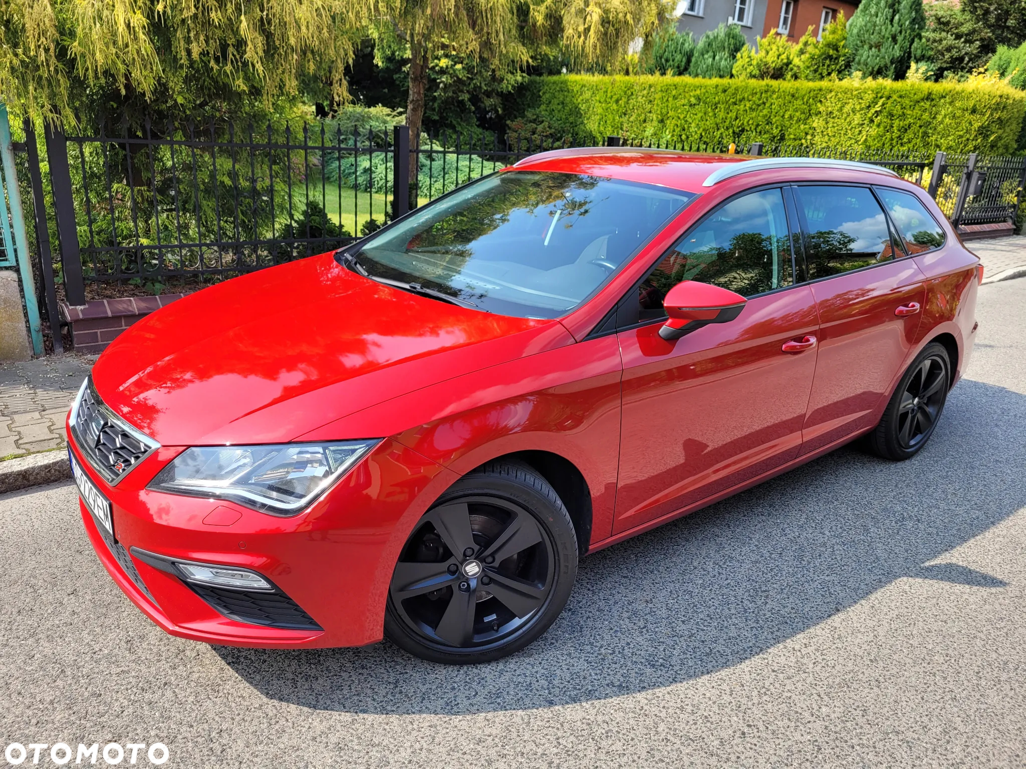 Seat Leon Sportstourer 2.0 TDI FR Plus - 3