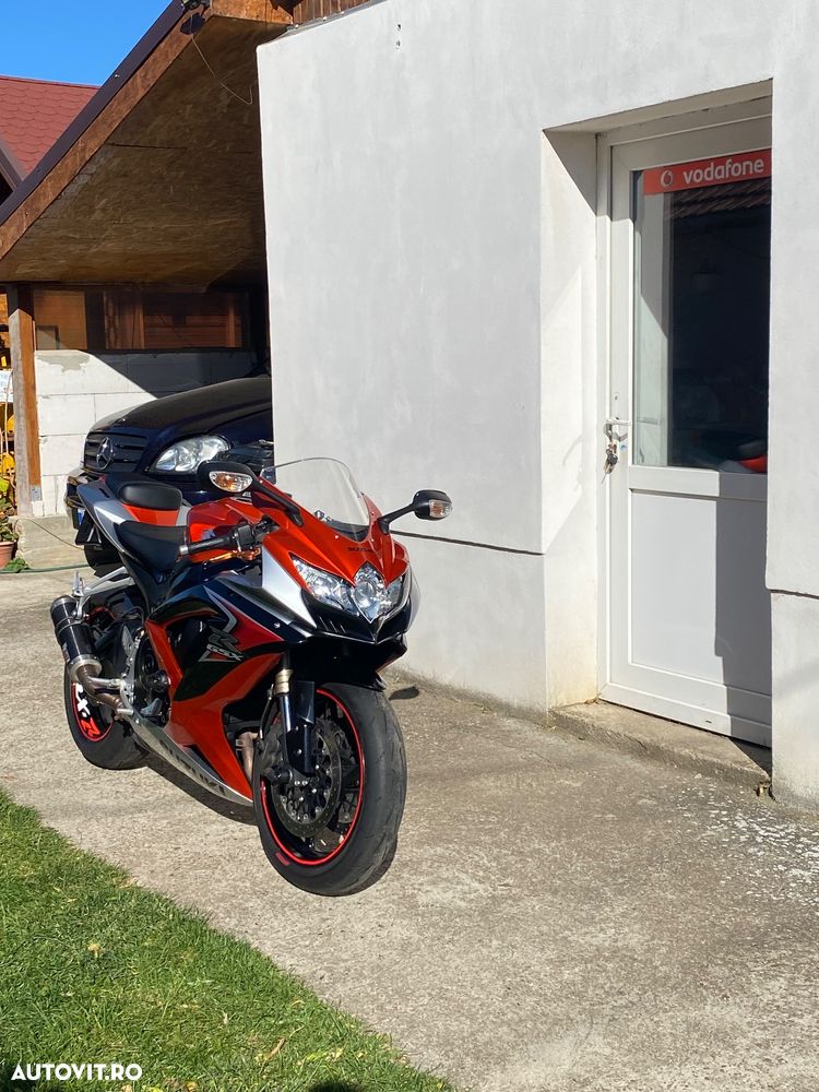 Suzuki GSX-R 600 - 12