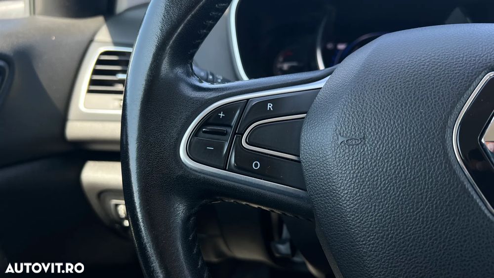 Renault Megane BLUE dCi 115 EDC BUSINESS EDITION - 17