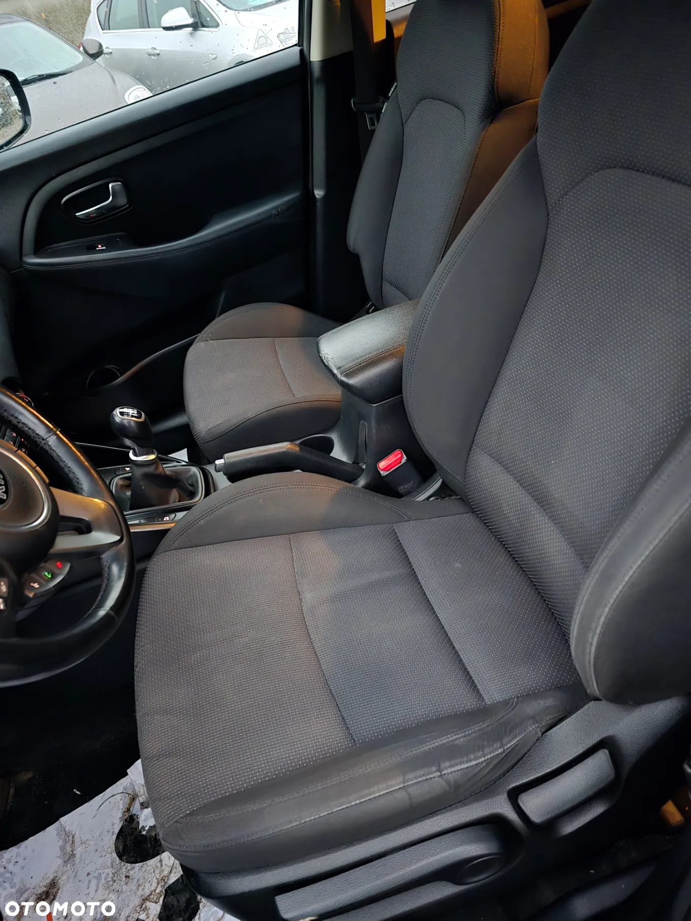 Kia Carens 1.6 GDI Edition 7 - 12