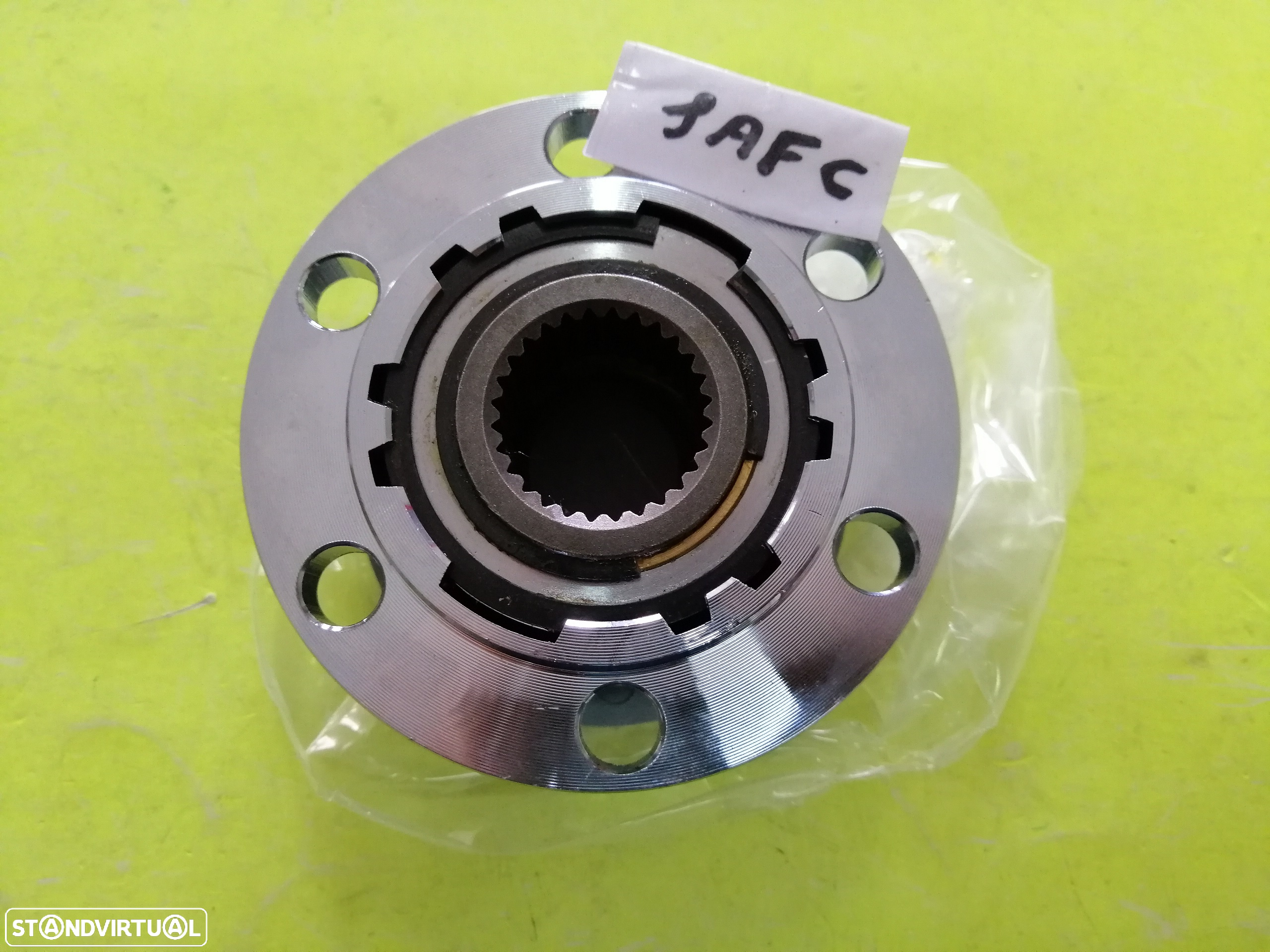 Cubos Cubo de roda livre Tracção Mitsubishi L200 K34 e Pajero - 2