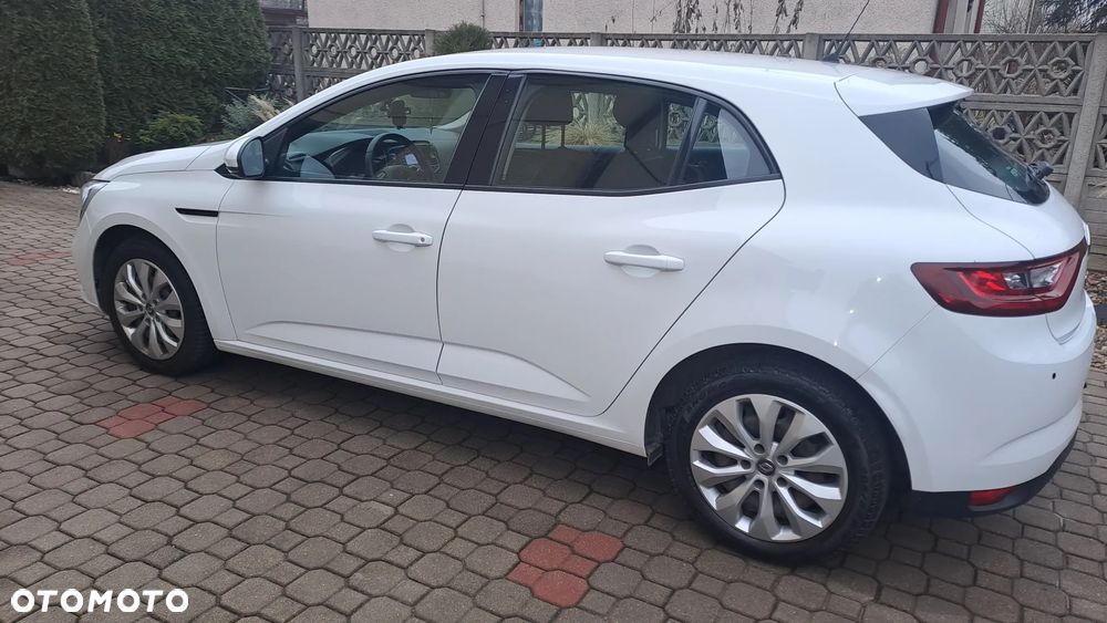 Renault Megane 1.6 SCe Life - 4