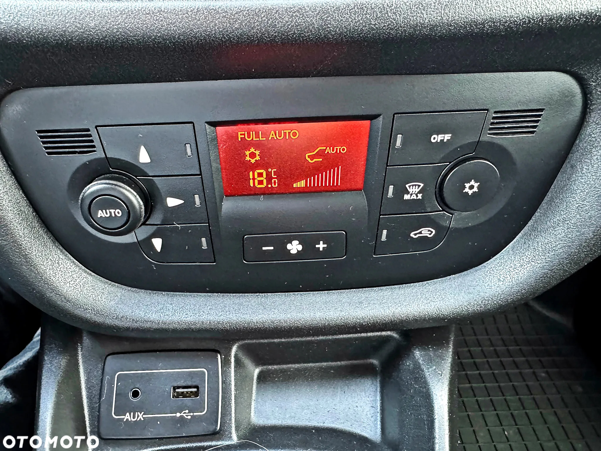 Fiat DOBLO - 12