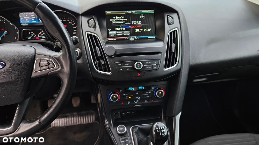 Ford Focus 1.0 EcoBoost Titanium ASS - 24
