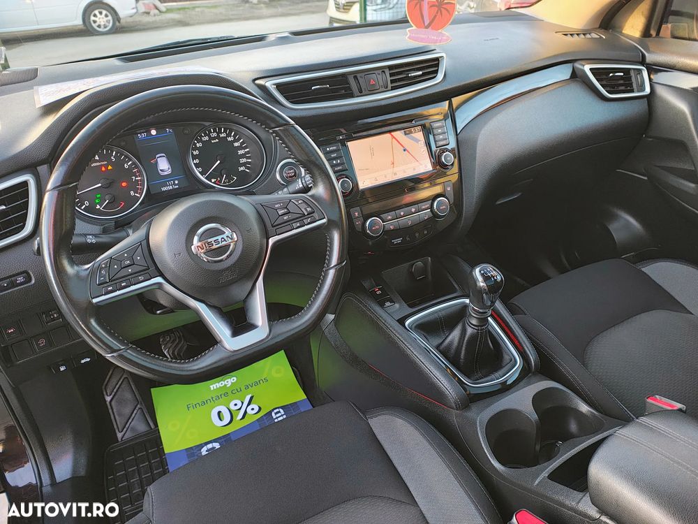 Nissan Qashqai 1.3 DIG-T N-CONNECTA - 18