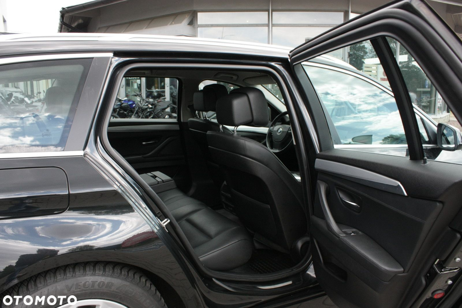 BMW Seria 5 520d - 22