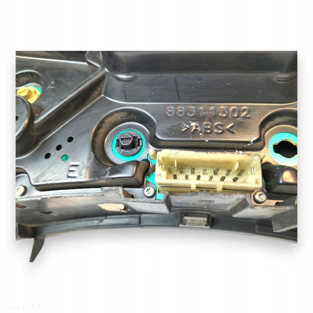LICZNIK ZEGARY 09166814 FL Opel Corsa C 1.0 12V Benzyna 143 633km europa - 8