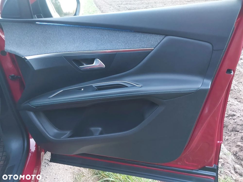 Peugeot 3008 1.6 PureTech HYbrid Allure S&S EAT8 - 25