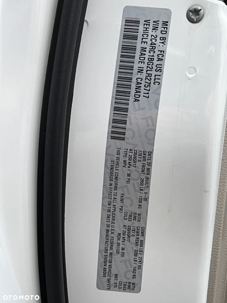 Chrysler Pacifica - 40