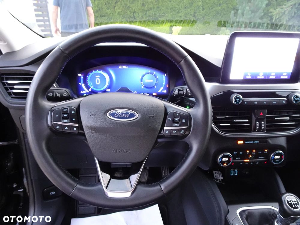 Ford Kuga 1.5 EcoBoost FWD Titanium - 20