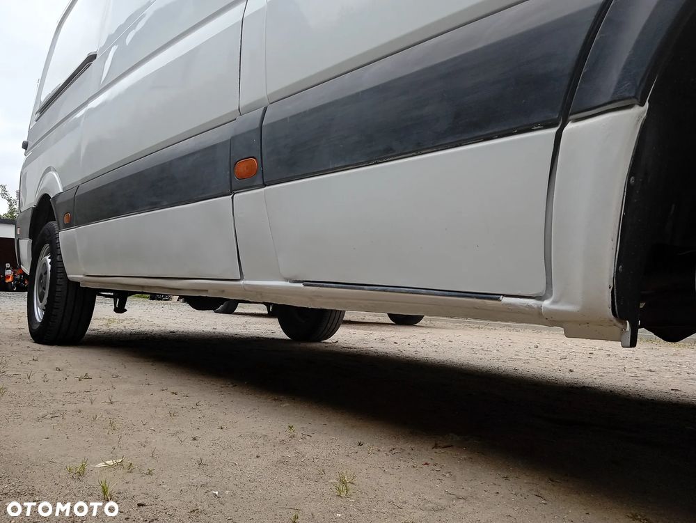 Mercedes-Benz Sprinter - 27