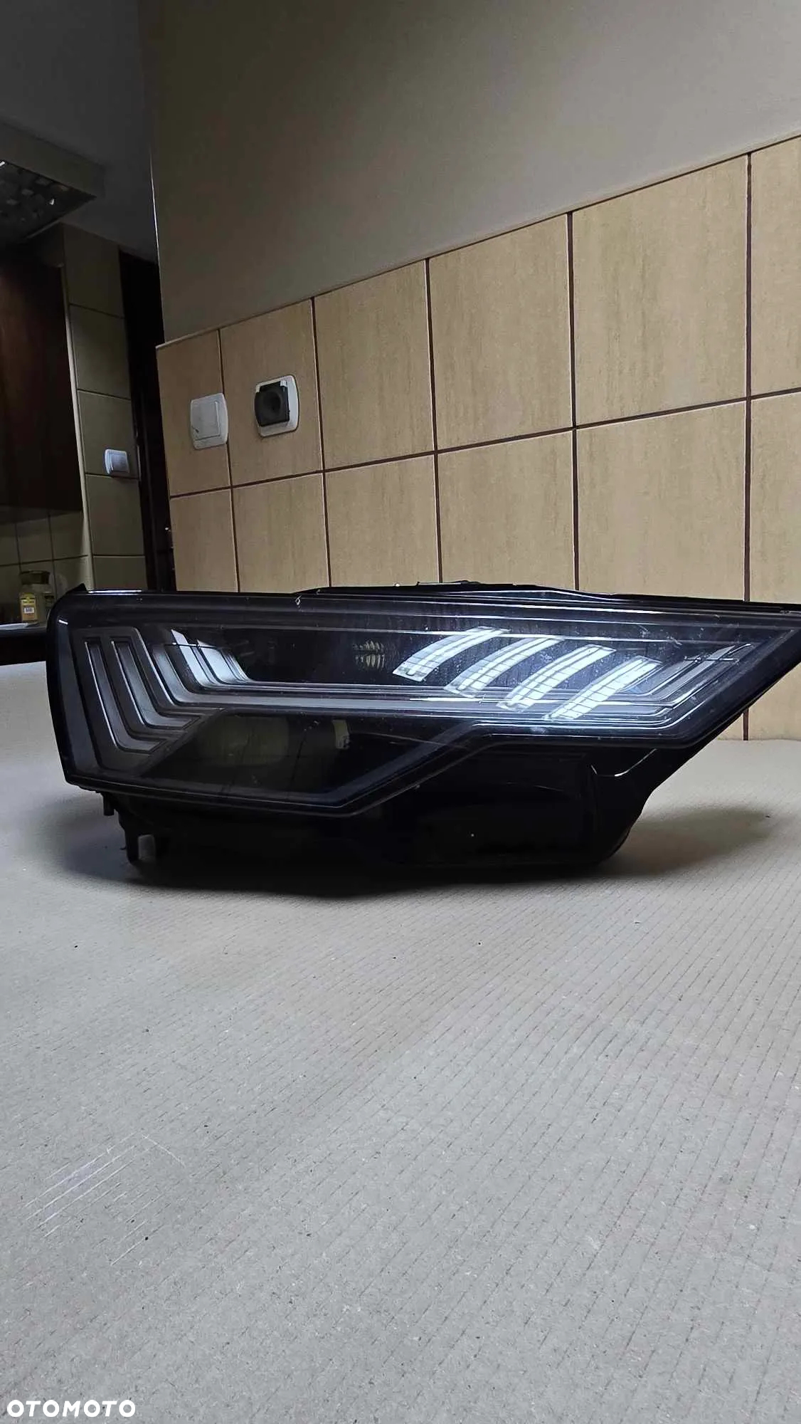 LAMPA PRZEDNIA DO AUDI A6 C8 PRAWA MATRIX FULL LED 2018R. 4K0 - 5