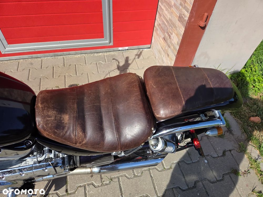 Suzuki Intruder - 15