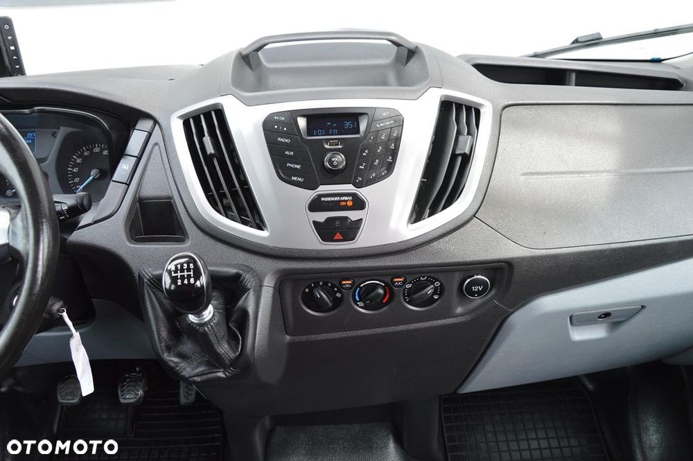 Ford Transit - 17