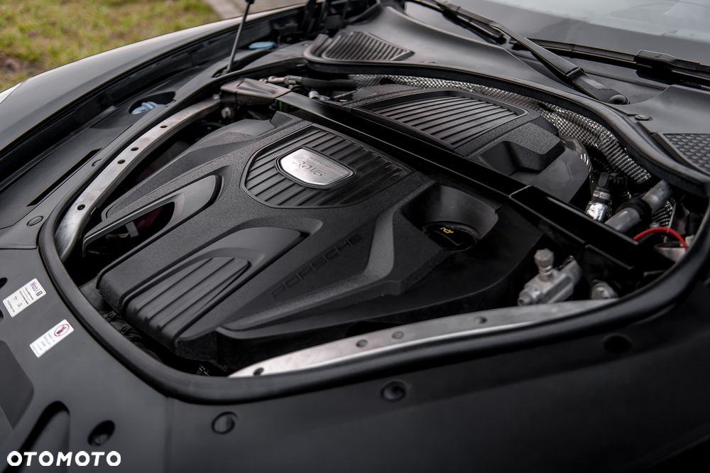 Porsche Panamera 4 GPF Executive - 38