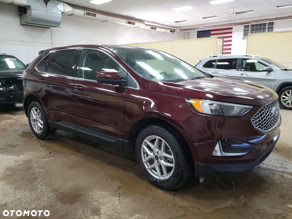 Ford Edge - 5