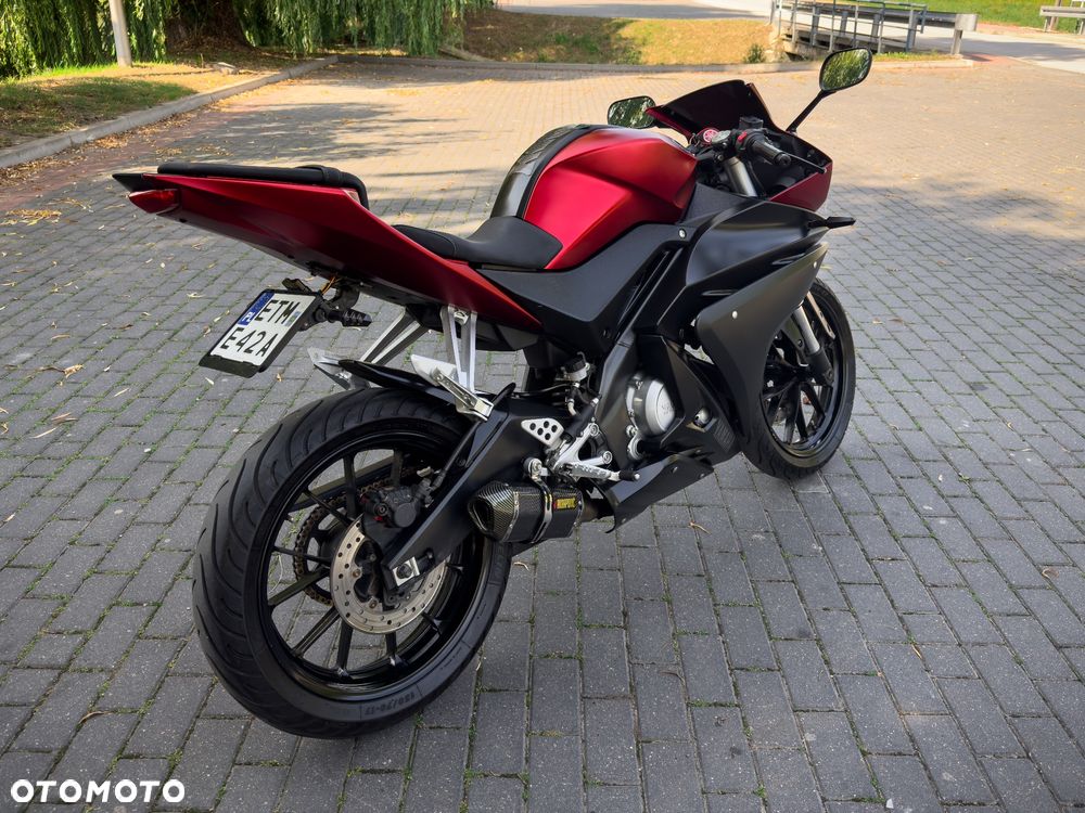 Yamaha YZF - 4