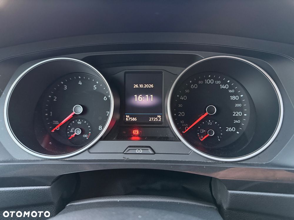 Volkswagen Tiguan - 11