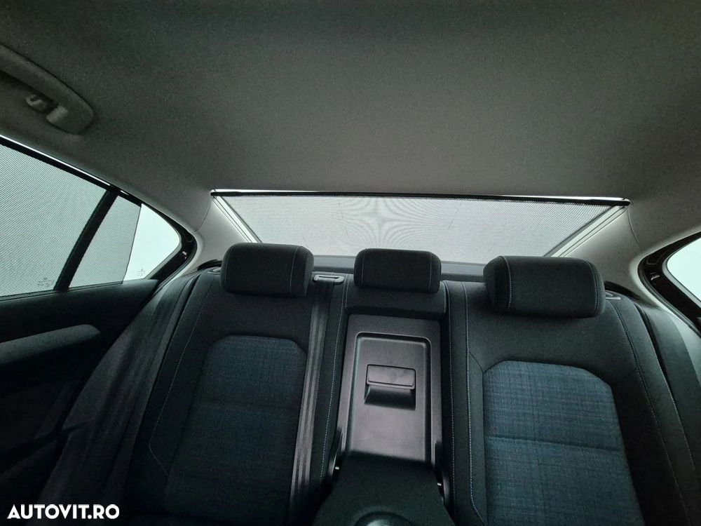 Volkswagen Passat GTE - 14