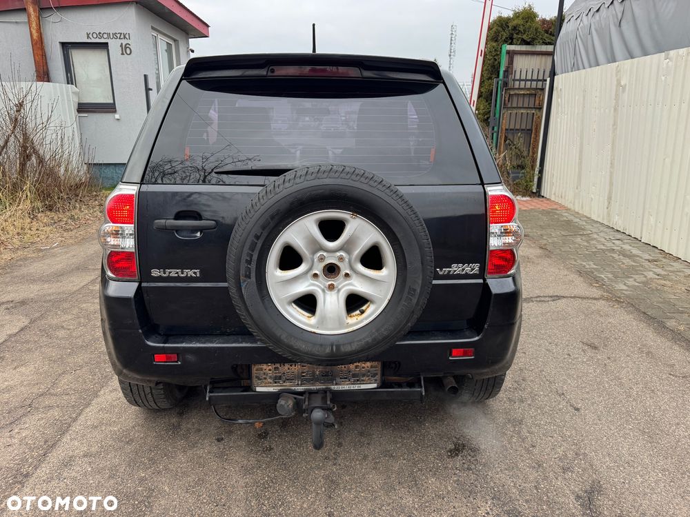 Suzuki Grand Vitara 1.6 Black&White - 5