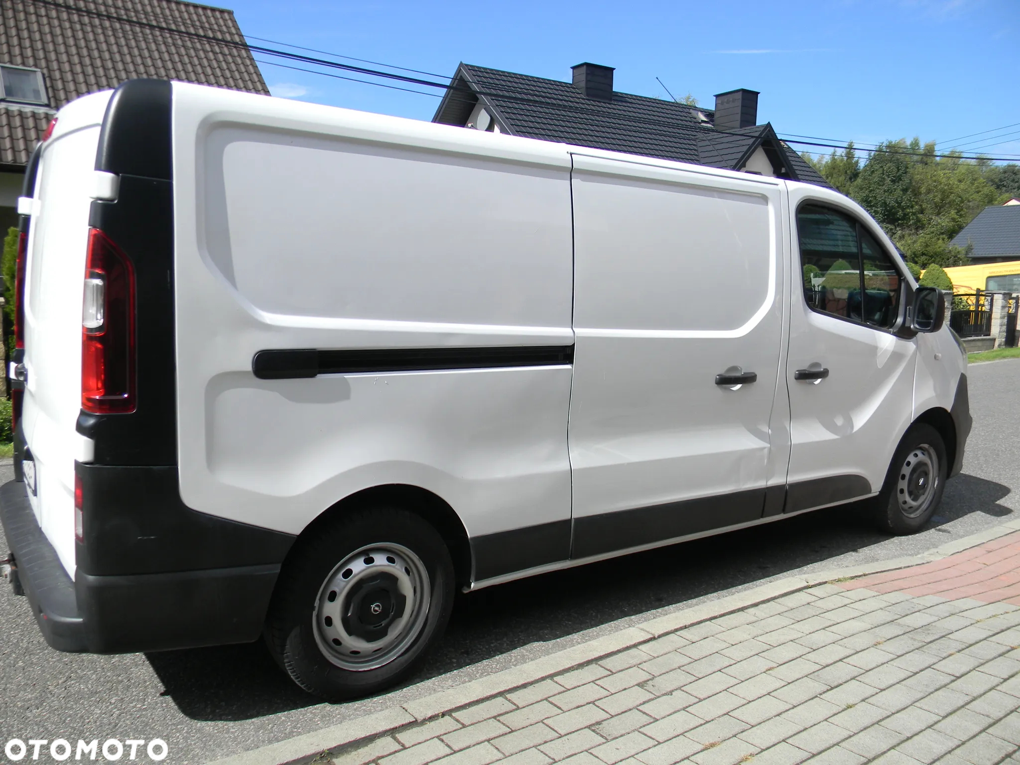 Opel Vivaro - 25
