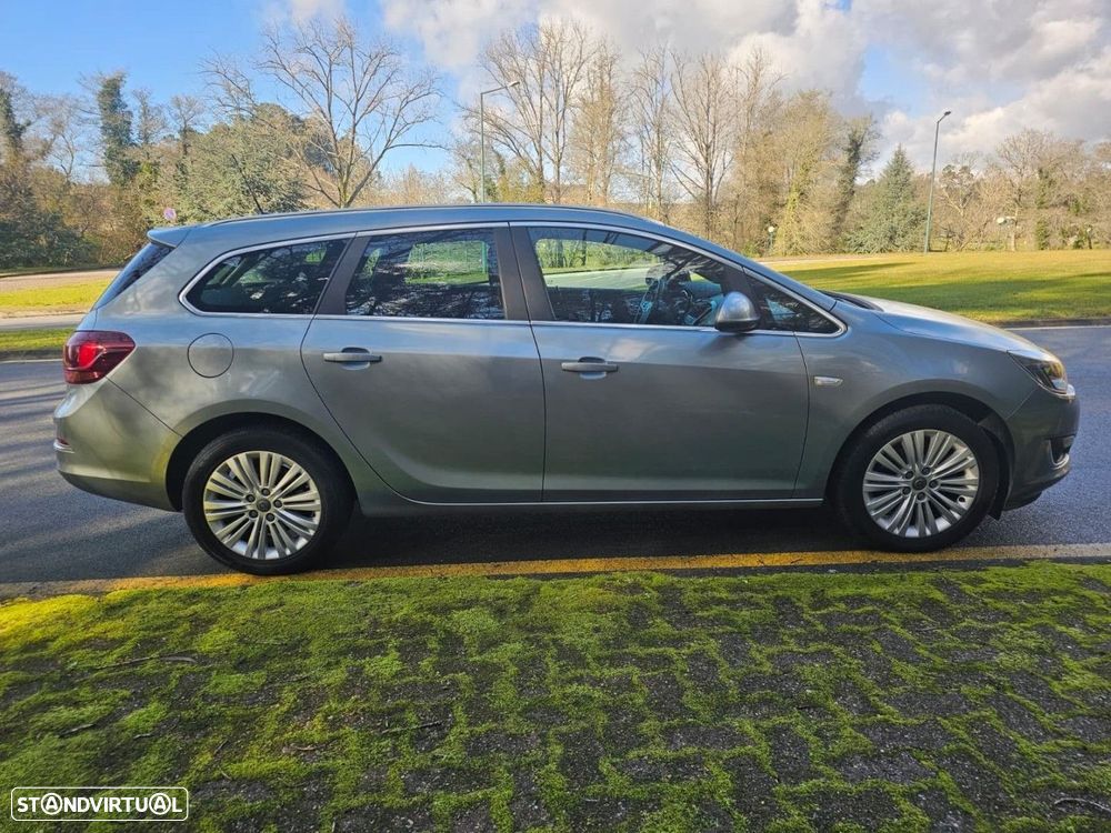 Opel Astra Sports Tourer - 8