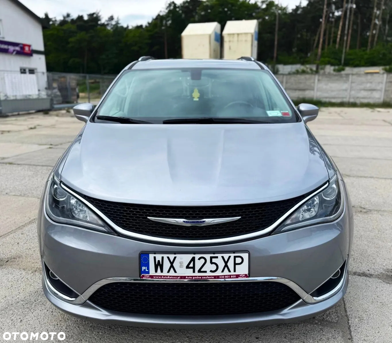 Chrysler Pacifica - 32