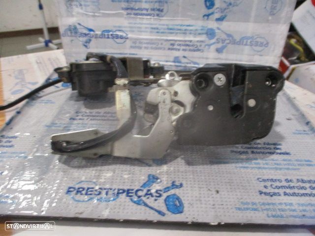 Fecho 8327066A00 SUZUKI VITARA 1997 1.9D TURBO 75CV 2P VERDE FD 3 + 4 - 3