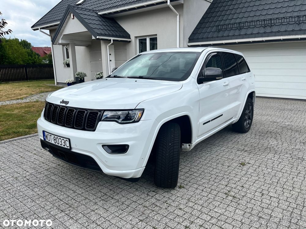 Jeep Grand Cherokee - 17