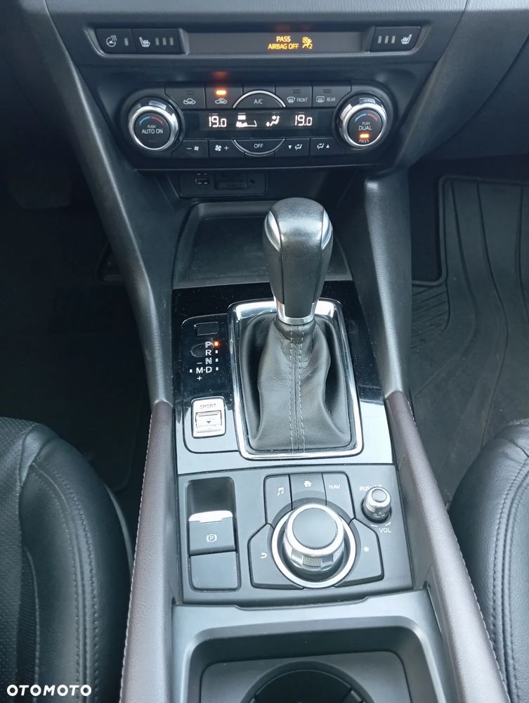 Mazda 3 - 9