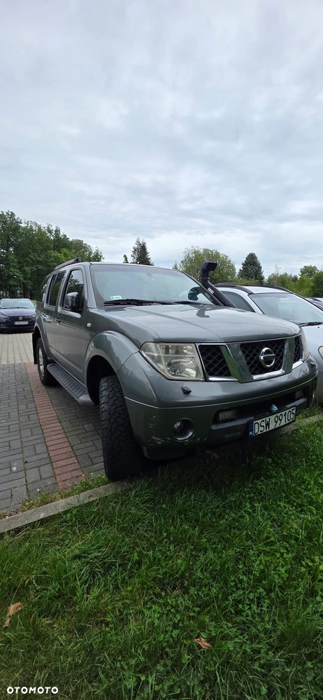 Nissan Pathfinder 2.5 DCi Sport / SE - 2
