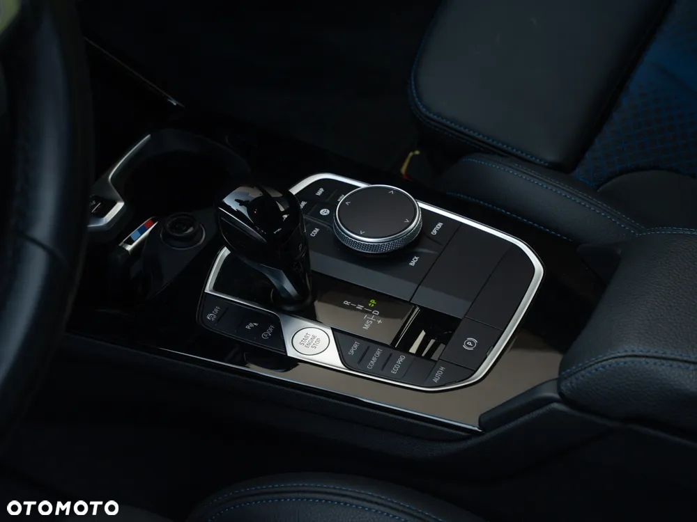 BMW Seria 2 218i M Sport - 9