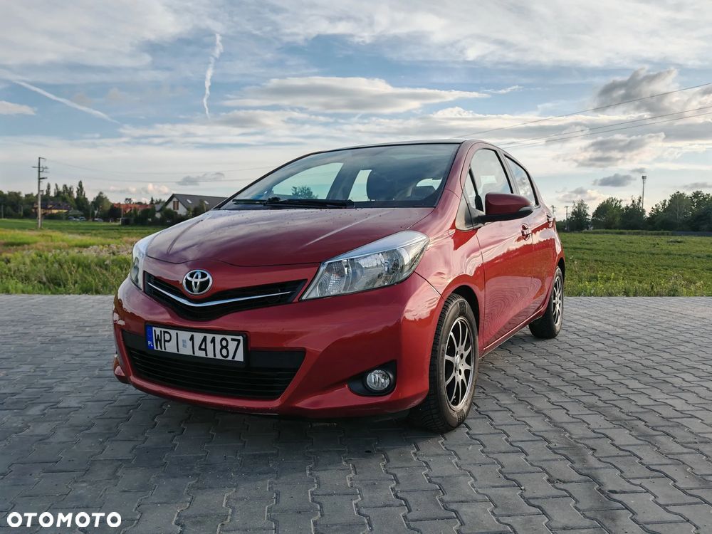 Toyota Yaris 1.33 Premium - 1