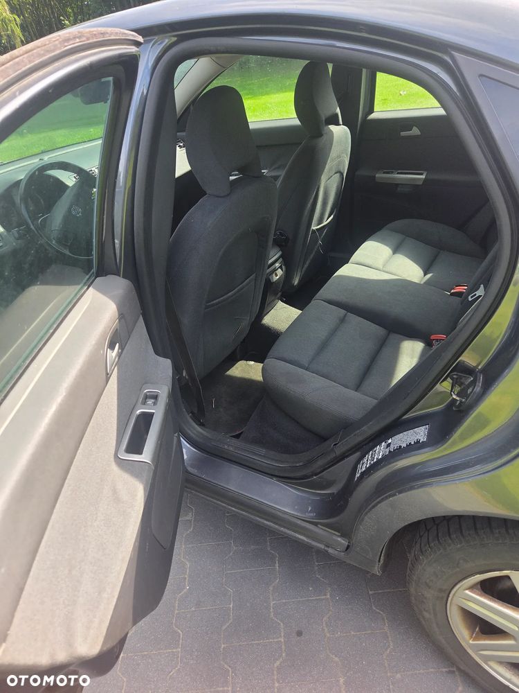 Volvo S40 2.0D - 4