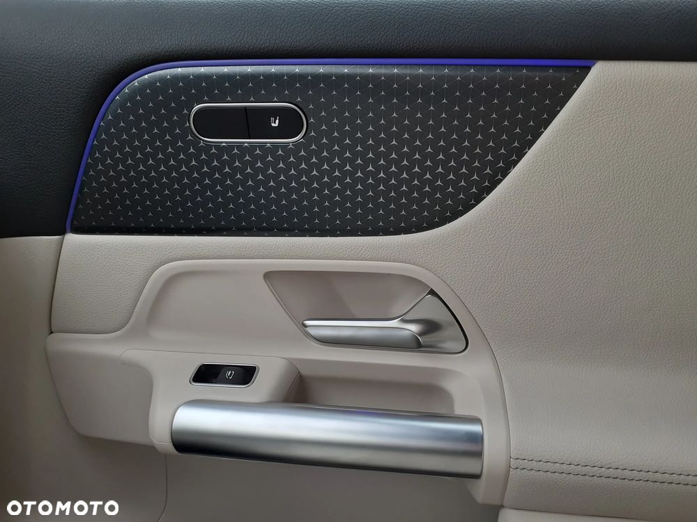 Mercedes-Benz GLA 200 Progressive - 20