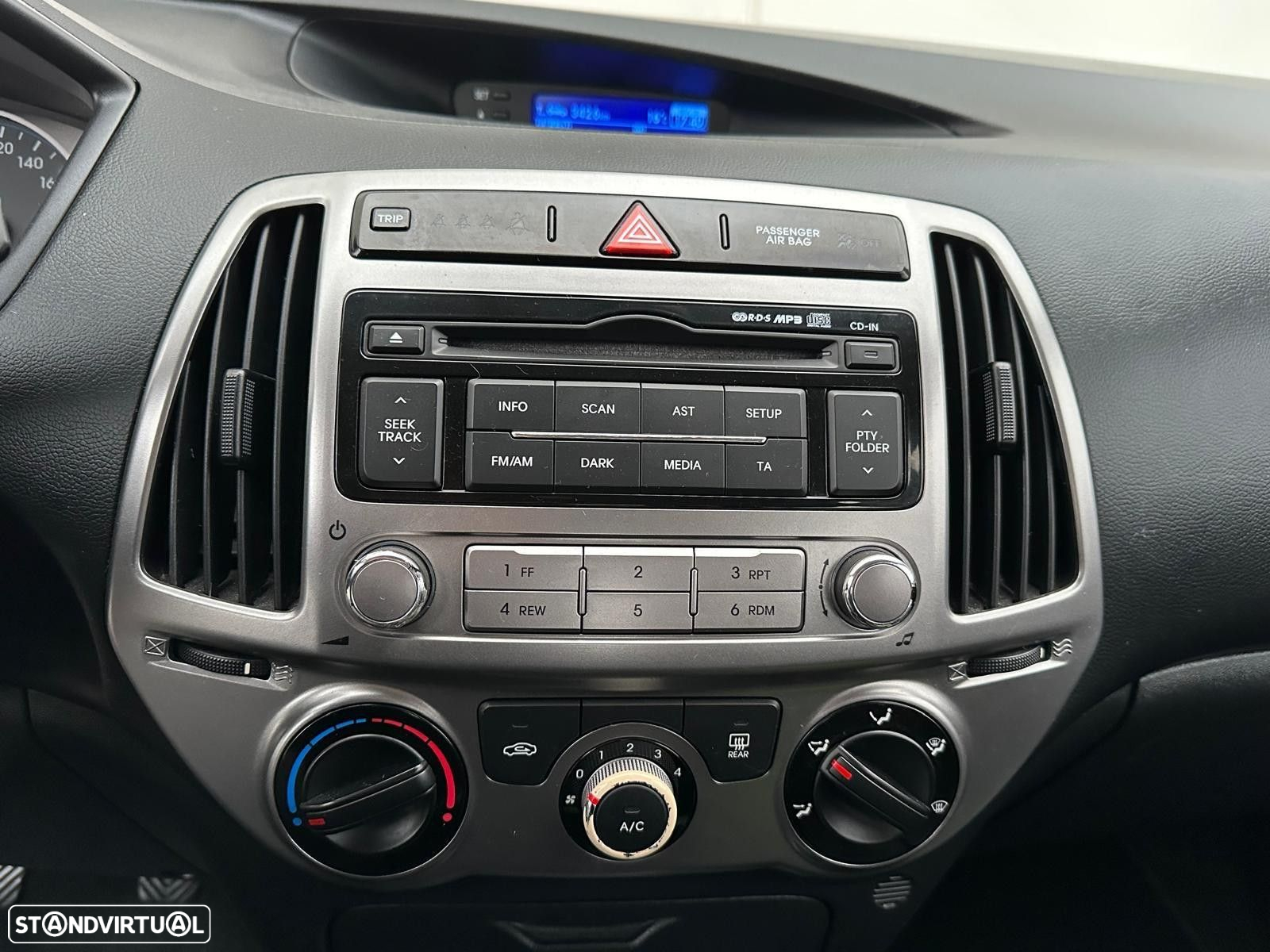 Hyundai i20 - 16