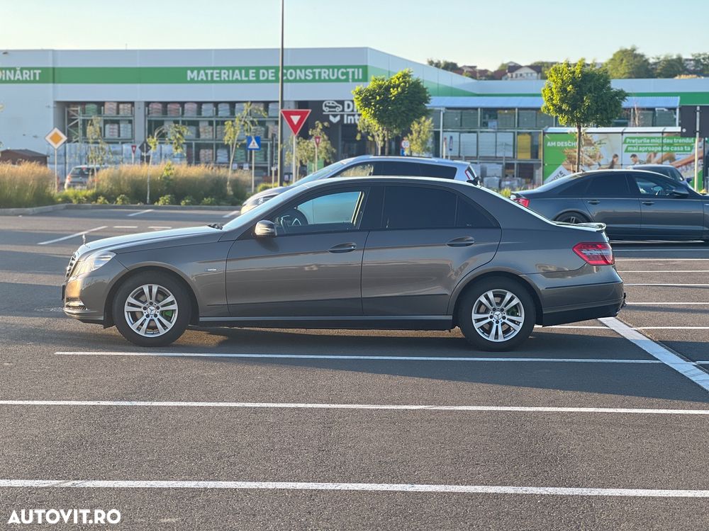 Mercedes-Benz E 200 CGI BlueEFFICIENCY - 4