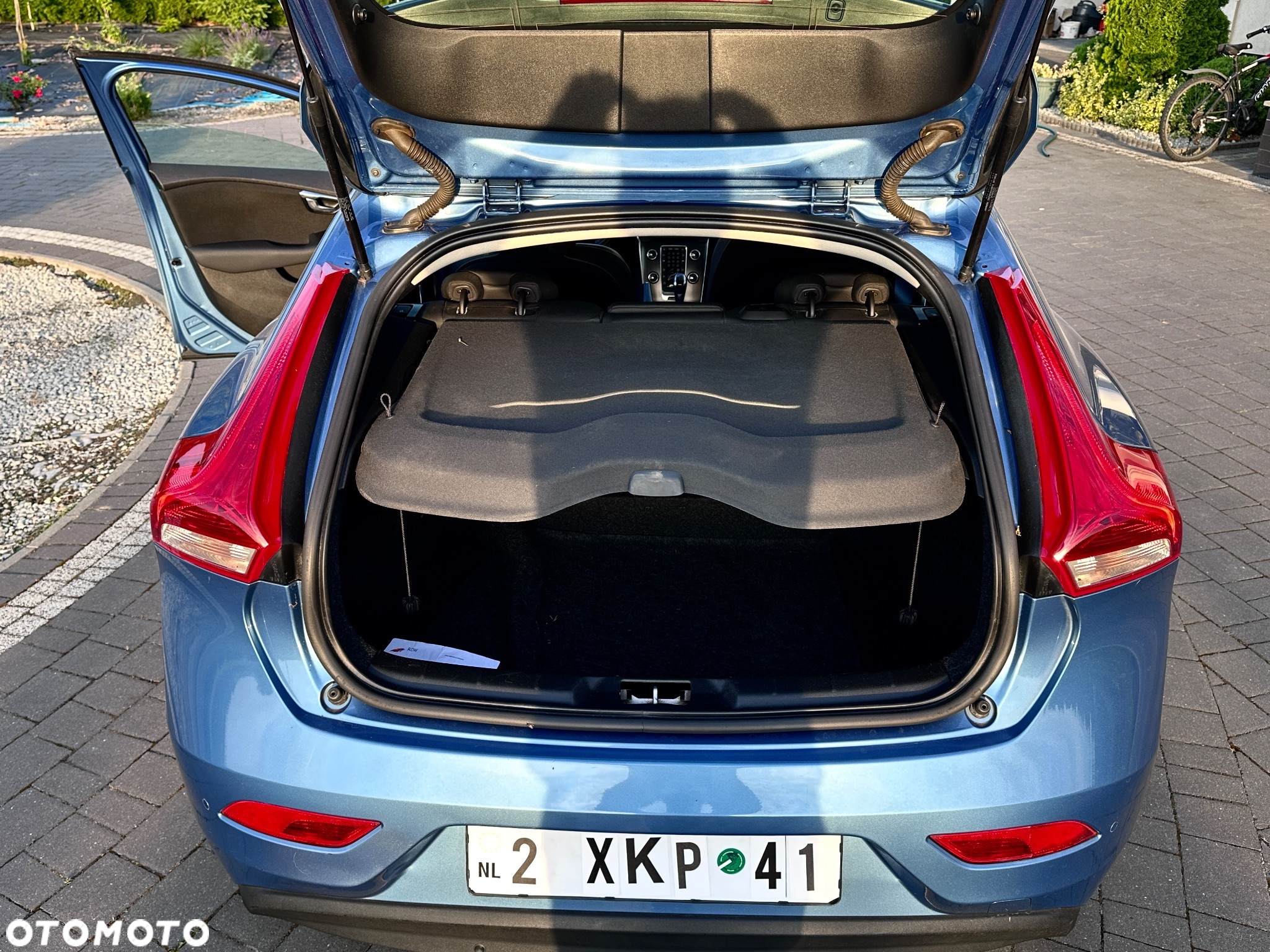 Volvo V40 D2 Momentum - 8