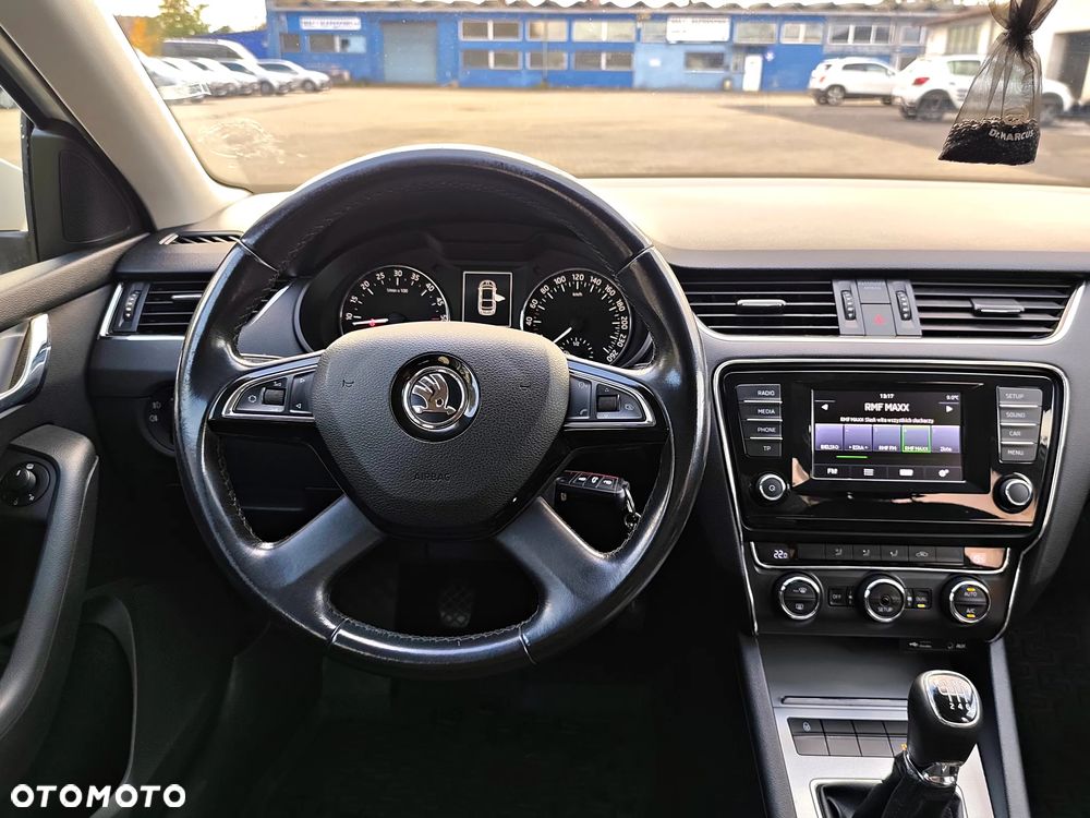 Skoda Octavia 2.0 TDI Style - 20