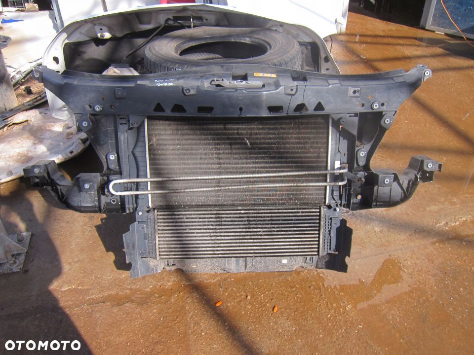 PAS PRZEDNI CHŁODNICA WODY MERCEDES SPRINTER 906 - 1