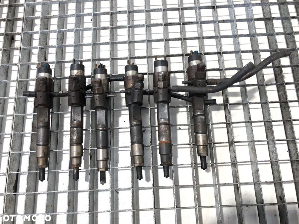 WTRYSKIWACZE KOMPLET  RENAULT TRUCKS MIDLUM 2000 - 2022 220.18/D - 1