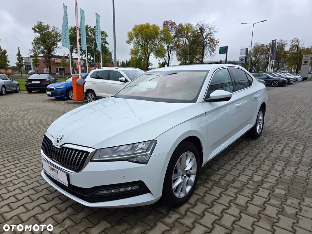 Skoda Superb 2.0 TDI SCR Ambition DSG - 2