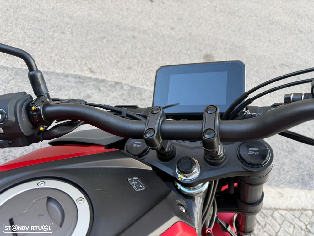Honda CB 125 R - 10
