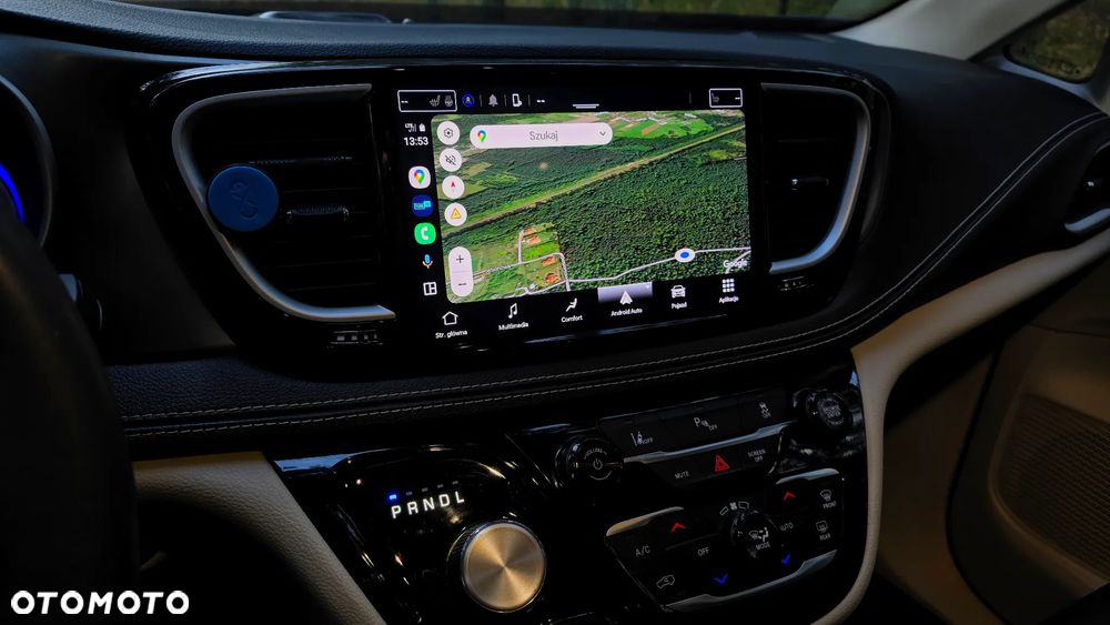 Chrysler Pacifica - 28