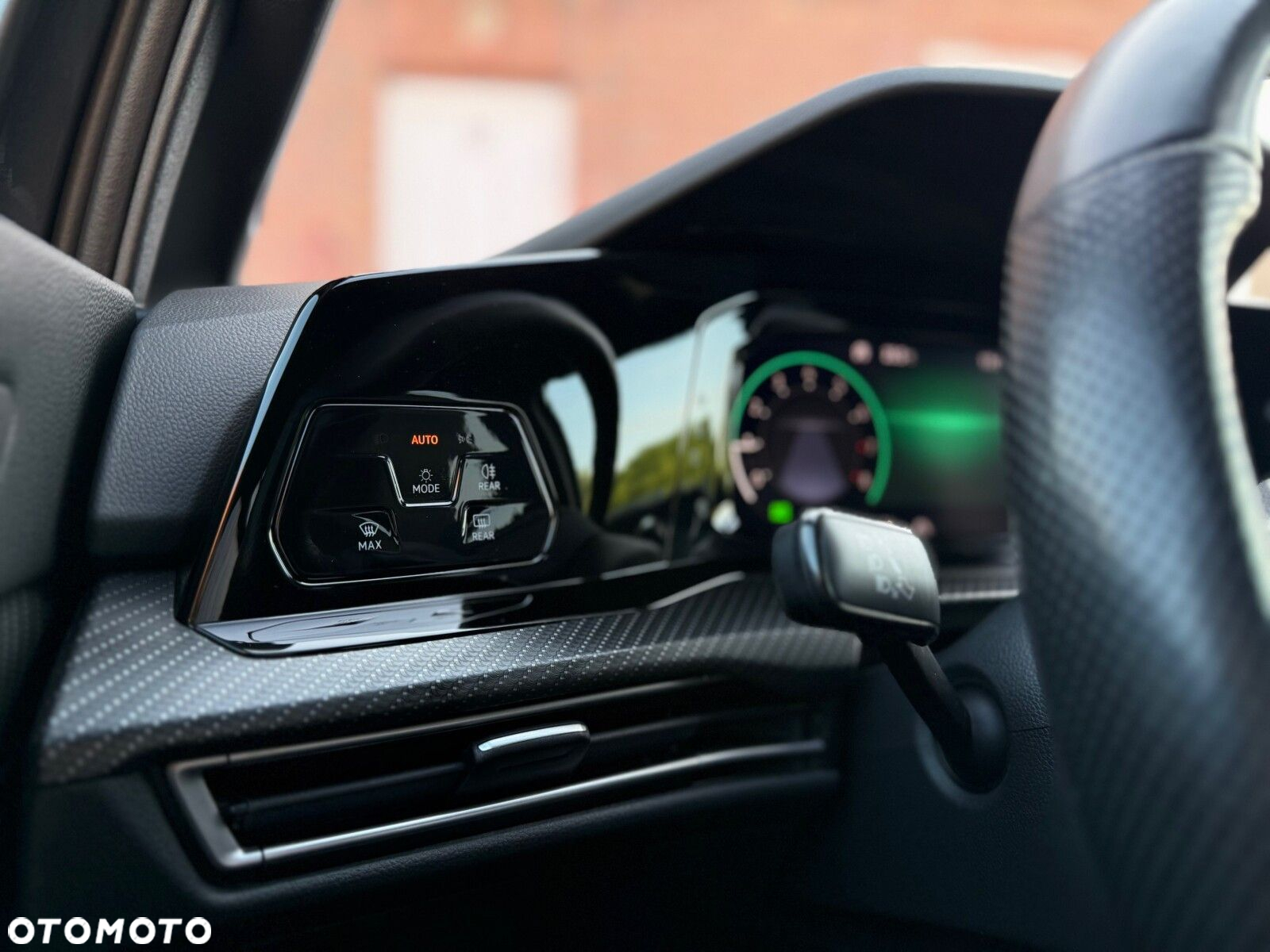 Volkswagen Golf VIII 1.5 TSI EVO R-Line - 26